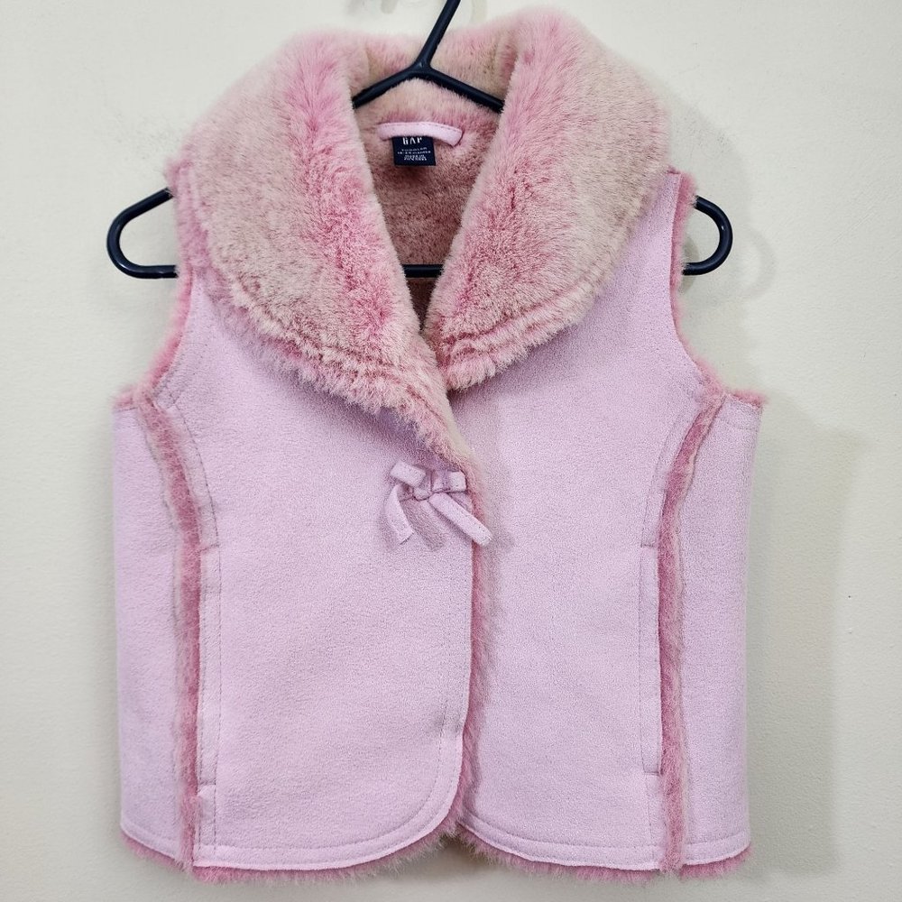 Baby Gap faux fur and suede vest bow front detail with side pockets size 18-24 M
